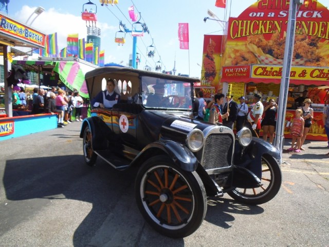 2015 Warriors' Day Parade #4